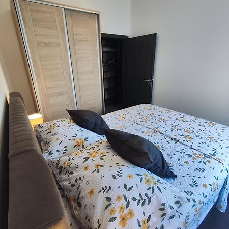 Villa Apartments Brecic 1 Kaštela Εξωτερικό φωτογραφία