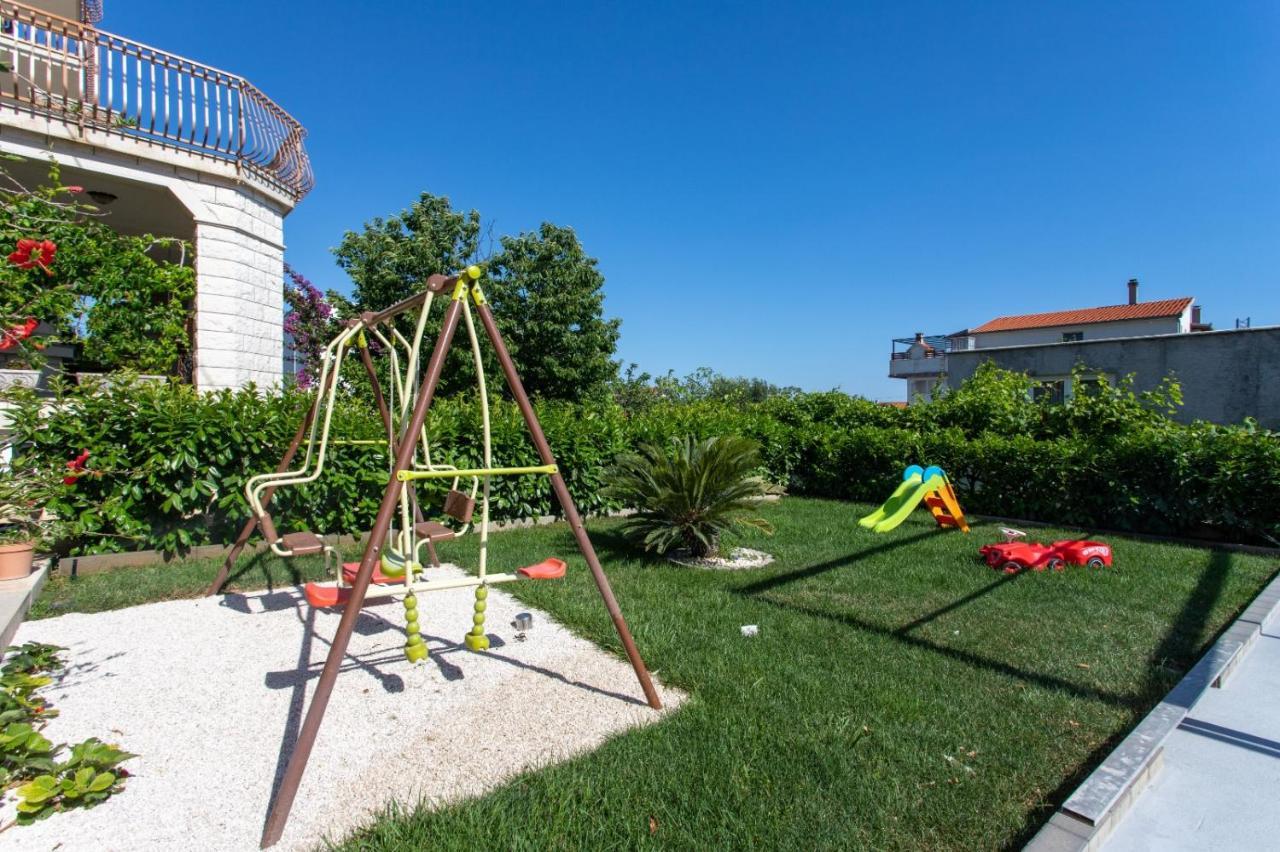 Villa Apartments Brecic 1 Kaštela Εξωτερικό φωτογραφία