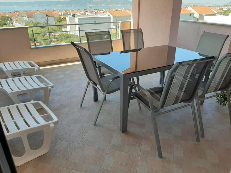 Villa Apartments Brecic 1 Kaštela Εξωτερικό φωτογραφία
