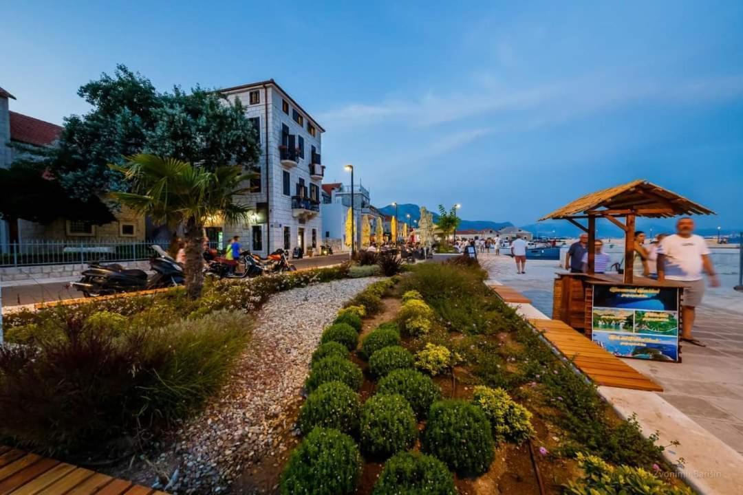 Villa Apartments Brecic 1 Kaštela Εξωτερικό φωτογραφία