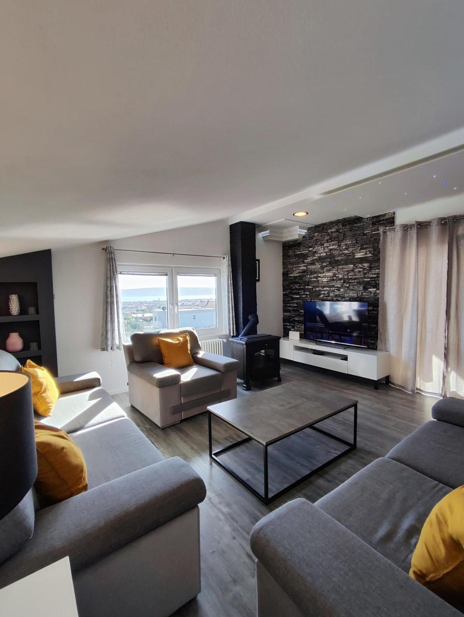Villa Apartments Brecic 1 Kaštela Εξωτερικό φωτογραφία